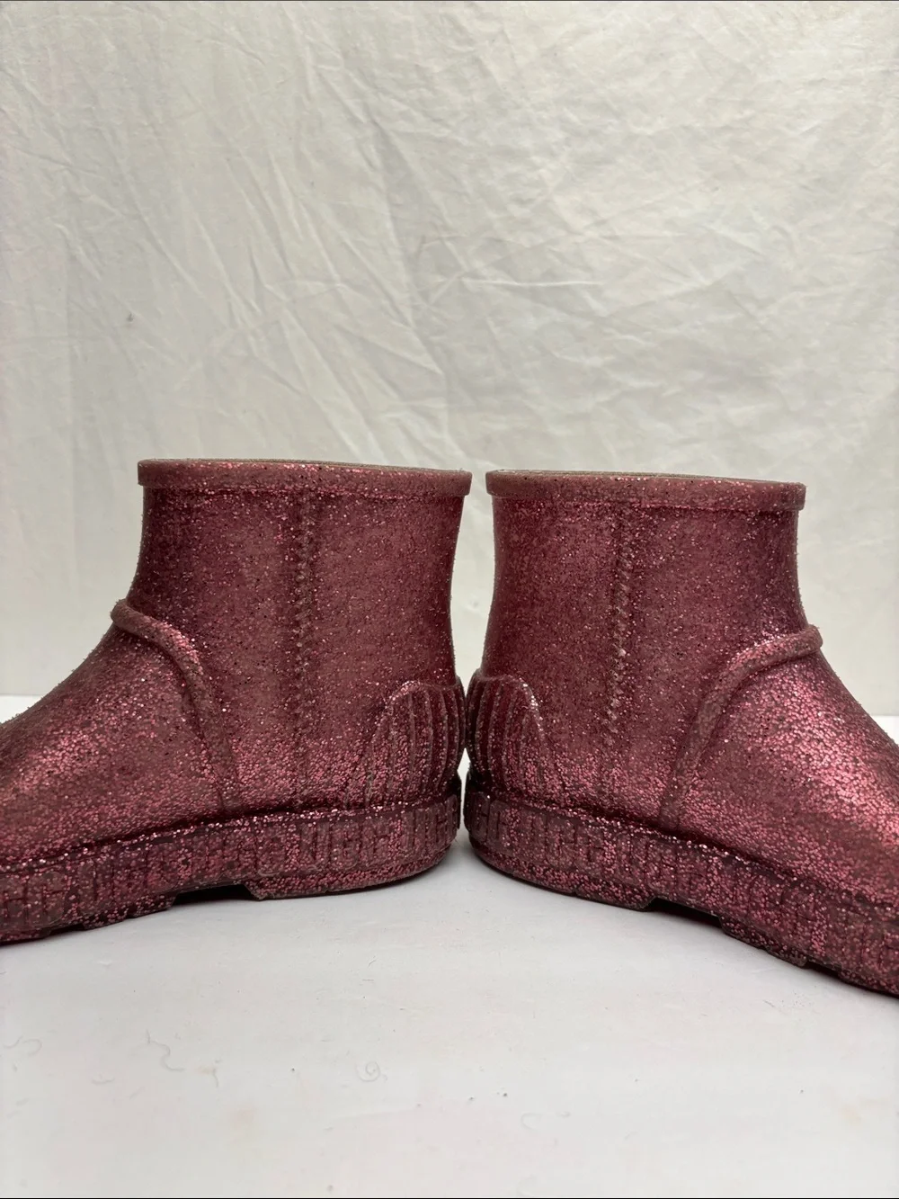 UGG sparkling pink
